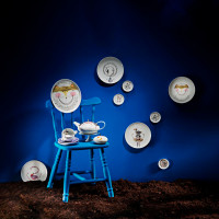 Блюдо для торта на ножке, 28 см, фарфор, декор, серия Tea with Alice, VISTA ALEGRE, Португалия_00806300060061652774.jpg