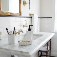 Мыльница Camellia, 9 х 14 см, керамика, белый, серия Bath, BERGENSON BJORN, Великобритания_00822810063595355394.jpg
