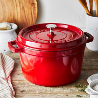 Кокот круглый, 4.7 л, 24 см, чугун, вишневый, серия La Cocotte, STAUB, Франция_00815120045869268731.jpg