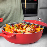 Кастрюля с крышкой низкая, 4 л, 28 см, литой алюминий, красный, серия MasterClass, KITCHEN CRAFT, Великобритания_00817710056909129852.jpg
