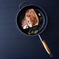 Сотейник , 28 см, чугун, черный, серия Matte Black, LE CREUSET, Франция_00807420049718517098.jpg