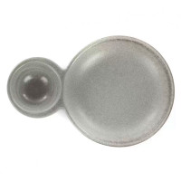 Тарелка закусочная с соусником Grey, 22.4 см, каменная керамика, серый, серия Isamu, ROOMERS TABLEWARE, Нидерланды_00816730048397985925.jpg