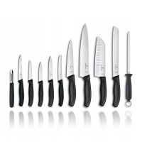 Набор из 10 кухонных ножей + мусат в подставке из бука Swiss Classic, VICTORINOX, Швейцария_00803010071880346878.jpg