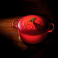 Кастрюля Harry Potter, 5,6 л, 26 см, чугун, вишня, серия Harry Potter, LE CREUSET, Франция_00806900061184129112.jpg