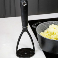 Картофелемялка , 28 см, нейлон, черный, серия MasterClass, KITCHEN CRAFT, Великобритания_00819080051893452834.jpg