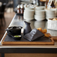 Кокот овальный, 250 мл, фарфор, черный, серия Belle Cuisine, REVOL, Франция_00801790049997827760.jpg