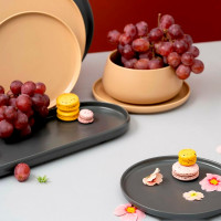 Блюдо овальное, 41 х 15 см, фарфор, темно-серый, серия Essential, TKANO, Россия_00812590062460405598.jpg