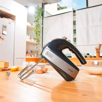 Миксер ручной с подставкой и чашей, 2.5 л, нержавеющая сталь, пластик, черный, BLACK+DECKER, США_00813100047166848498.jpg