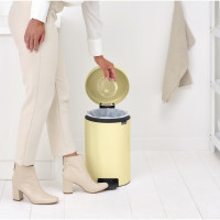 Контейнер для мусора с педалью, 12 л, нержавеющая сталь, желтый, серия newIcon, BRABANTIA, Бельгия_00817970036141387339.jpg