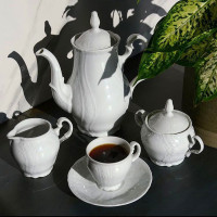 Кофейник с крышкой, 1.2 л, фарфор, белый, золотой, серия Белый узор, BERNADOTTE, Чехия_00819520059888367472.jpg