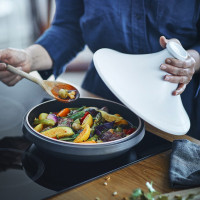 Керамический тажин, 2 л, 27,5 см, графит - белый, серия Delight, EMILE HENRY, Франция_00803290054782987927.jpg