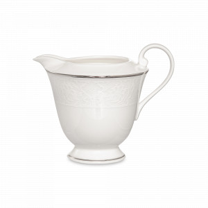 Молочник , 220 мл, костяной фарфор, белый, рельеф, серия Рошель, NARUMI, Япония, NARUMI (Япония)