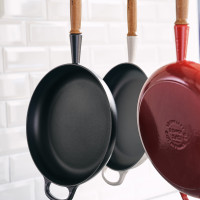 Сковорода , 28 см, чугун, красный, серия Cerise, LE CREUSET, Франция_00807420050392159831.jpg