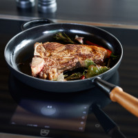 Сковорода , 28 см, чугун, черный, серия Matte Black, LE CREUSET, Франция_00807420049256173159.jpg