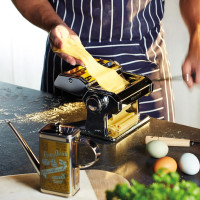 Машинка для приготовления пасты Italian Deluxe, нержавеющая сталь, серия World of Flavours, KITCHEN CRAFT, Великобритания_00818600062517331758.jpg