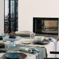 Блюдо круглое на ножке, 27 см, керамика, голубой, серия Stacked Organic, COSTA NOVA, Португалия_00818070051988327101.jpg