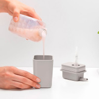 Дозатор для жидкого мыла, 200 мл, пластик, серый, серия Sink Side, BRABANTIA, Бельгия_00809000058075168693.jpg