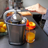 Соковыжималка для цитрусовых, нержавеющая сталь, пластик, темно-серый, BLACK+DECKER, США_00813100047413436741.jpg