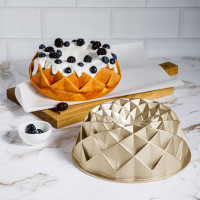Форма для выпечки кекса круглая 3D Magic Baking, 24 х 9 см, 1.7 л, алюминий, золотистый, WO HOME, Германия_00814690057172033255.jpg