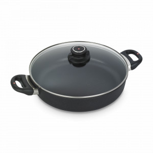 Сотейник с алмазным покрытием, с крышкой, 28 см, сплав алюминия, черный, серия XD Classic+ Induction, SWISS DIAMOND, Швейцария, SWISS DIAMOND (Швейцария)
