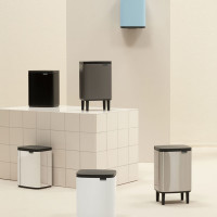 Контейнер для мусора на ножках, 7 л, нержавеющая сталь, черный матовый, серия BO HI, BRABANTIA, Бельгия_00814890035505943851.jpg