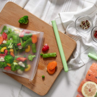 Пакет плоский для хранения продуктов, 1 л, силикон, зеленый, серия Reuse & Reduce, LEKUE, Испания_00817020064330925801.jpg