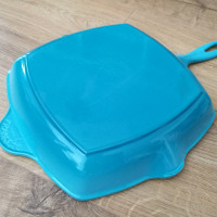 Сковорода - гриль, 26 х 26 см, чугун, бирюзовый, серия Caribbean, LE CREUSET, Франция_00797800054573687900.jpg