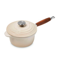 Ковш с крышкой и деревянной ручкой, 18 см, чугун, цвет: меренга, серия Meringue, LE CREUSET, Франция