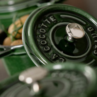 Кокот круглый, 3,8 л, 24 см, чугун, зеленый, серия La Cocotte, STAUB, Франция_00795640052438211088.jpg
