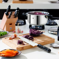 Нож поварской, 20 см, серия Gourmet, ZWILLING J.A. HENCKELS, Германия_00806590059156148381.jpg