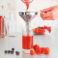 Воронка Versare со съемной насадкой, 14 см, нержавеющая сталь, GEFU, Германия_00803960033239379558.jpg