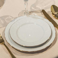 Сервиз столовый на 12 персон, 67 предметов, фарфор, белый, золотой, серия Белый узор, BERNADOTTE, Чехия_00821270056635143421.jpg