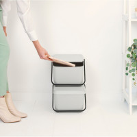 Ведро для мусора Stackable, 20 л, пластик, светло-серый, серия SORT GO, BRABANTIA, Бельгия_00812680044712552524.jpg