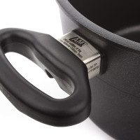 Кастрюля с антипригарным покрытием из литого алюминия, диаметр 24 см, высота 14 см, объем 5,0 л, с двумя ручками, толщина дна 10 мм, серия Frying Pans, AMT, Германия_00782470073771594914.jpg