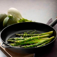 Сковорода , 24 см, чугун, черный, STAUB, Франция_00799780049739619078.jpg