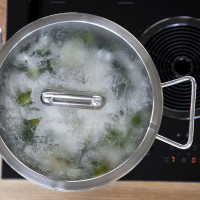 Кастрюля с крышкой, 8 л, 24 см, нержавеющая сталь 18/10, стальной, серия Pro, ZWILLING J.A. HENCKELS, Германия_00806640035070374661.jpg