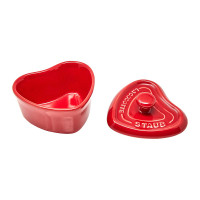 Кокот в форме сердца, 10 х 9 см, керамика, красный, серия La Cocotte, STAUB, Франция_00802170039521884077.jpg