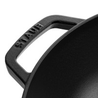 Чугунная сковорода-вок с крышкой, 37 см, чугун, стекло, черный, STAUB, Франция_00795630056439163136.jpg