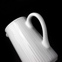 Молочник, 350 мл, фарфор, серия Plisse, PILLIVUYT, Франция_00805030064282846965.jpg