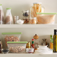 Набор пакетов для хранения продуктов, 500 мл + 1 л + 1.5 л, силикон, зеленый, серия Reuse & Reduce, LEKUE, Испания_00817020061825844493.jpg