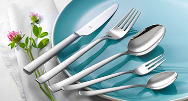Столовые приборы