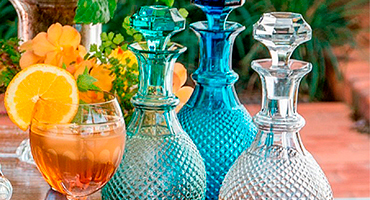 Штофы, графины и кувшины