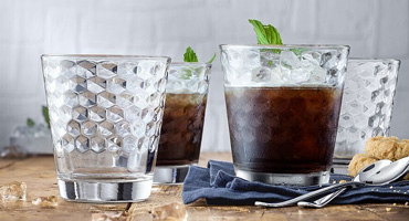 Бокалы и стаканы