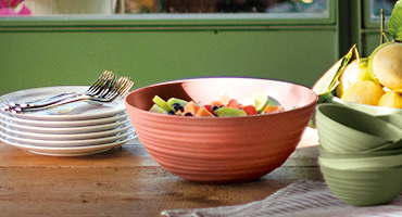 Тарелки и салатники