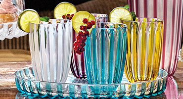 Бокалы и стаканы